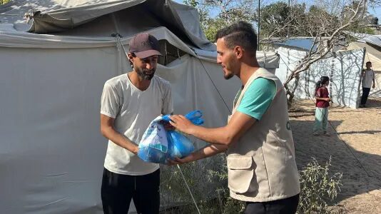 Paket Sembako untuk 50 Keluarga Gaza Berhasil Disalurkan 3 33333